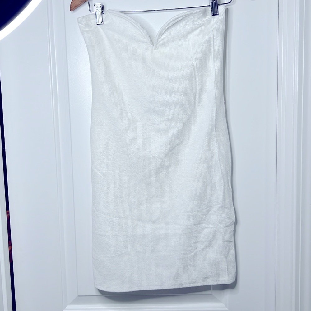 White strapless dress